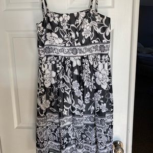 White House Black Marker Dress.